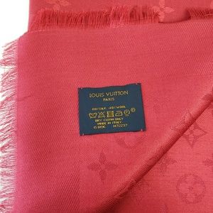 Louis Vuitton Accessories - Louis Vuitton Red Shawl Scarf Pomme d' Amoure Louis Vuitton Accessories - Louis Vuitton Red Shawl Scarf Pomme d' Amoure